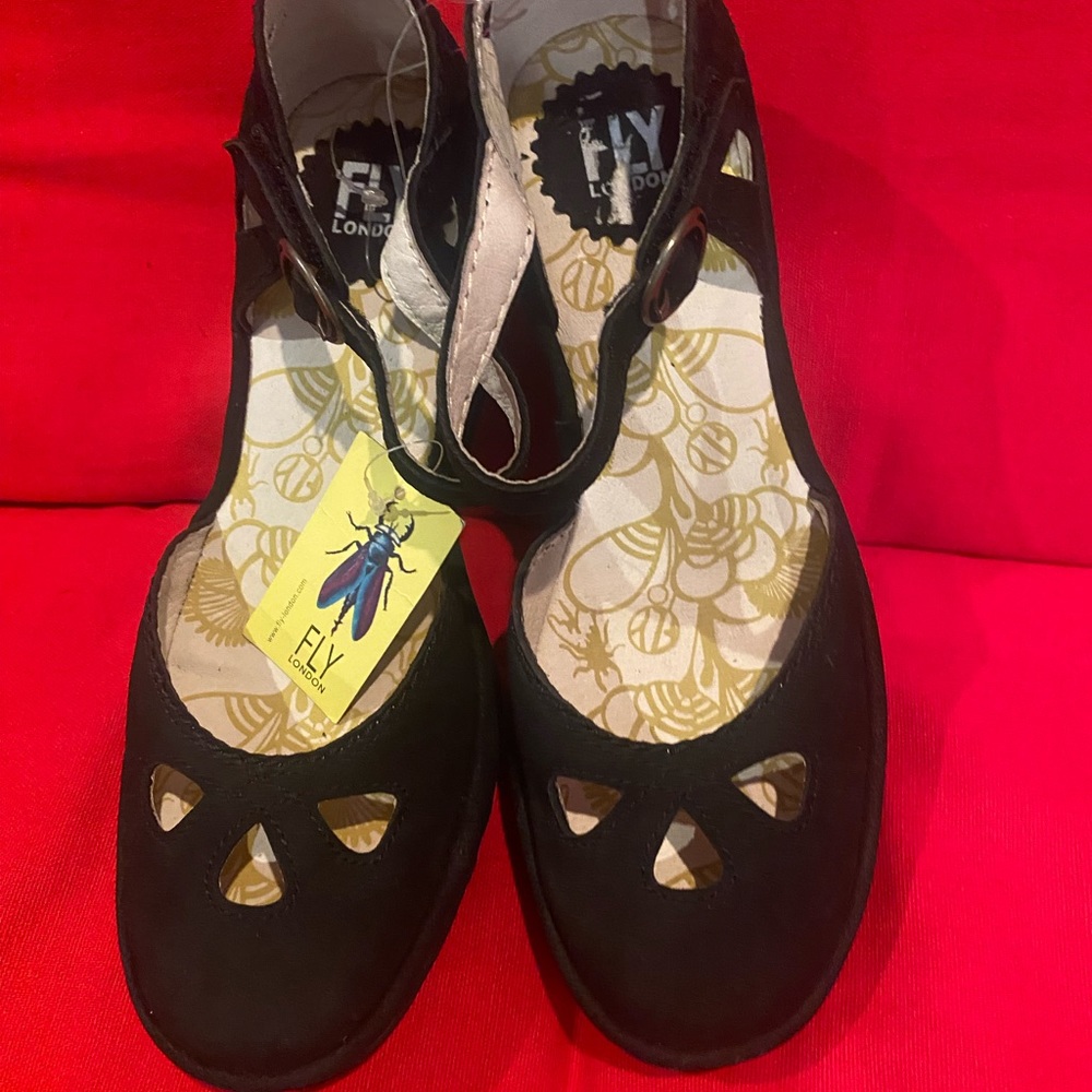 Fly London Yuna Black leather Mary Jane Wedges Size 38/7